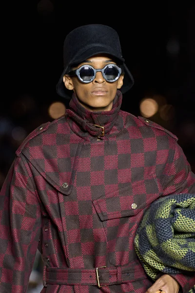 Look 54